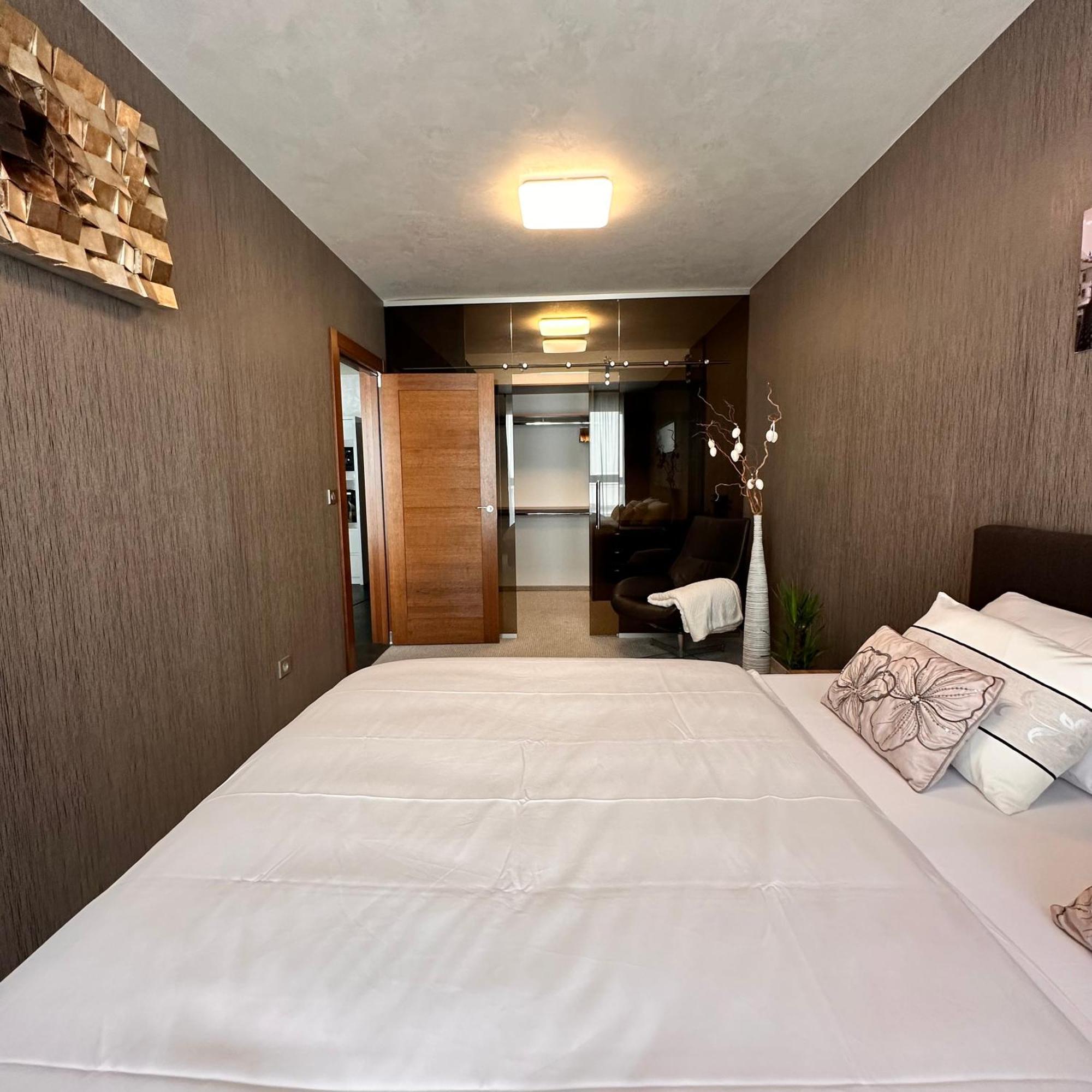 Apartman Leonardo - City Center Trnava Exterior photo