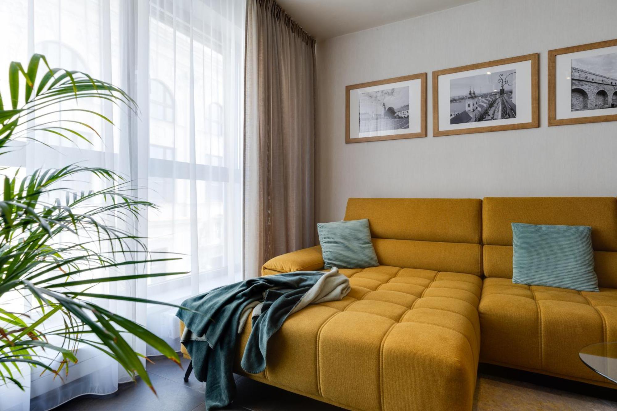 Apartman Leonardo - City Center Trnava Exterior photo